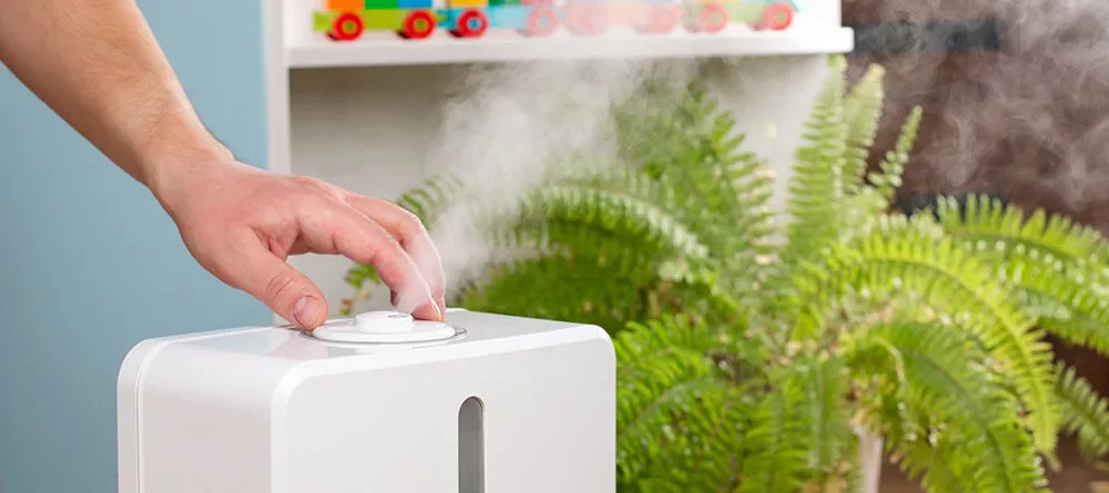 Humidificateur à vapeur froide dans une chambre